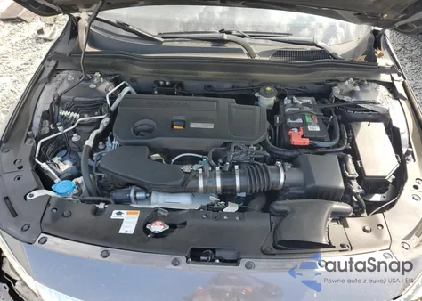 2018 Honda Accord Touring из США, поврежденный, VIN 1HGCV2F93JA031899